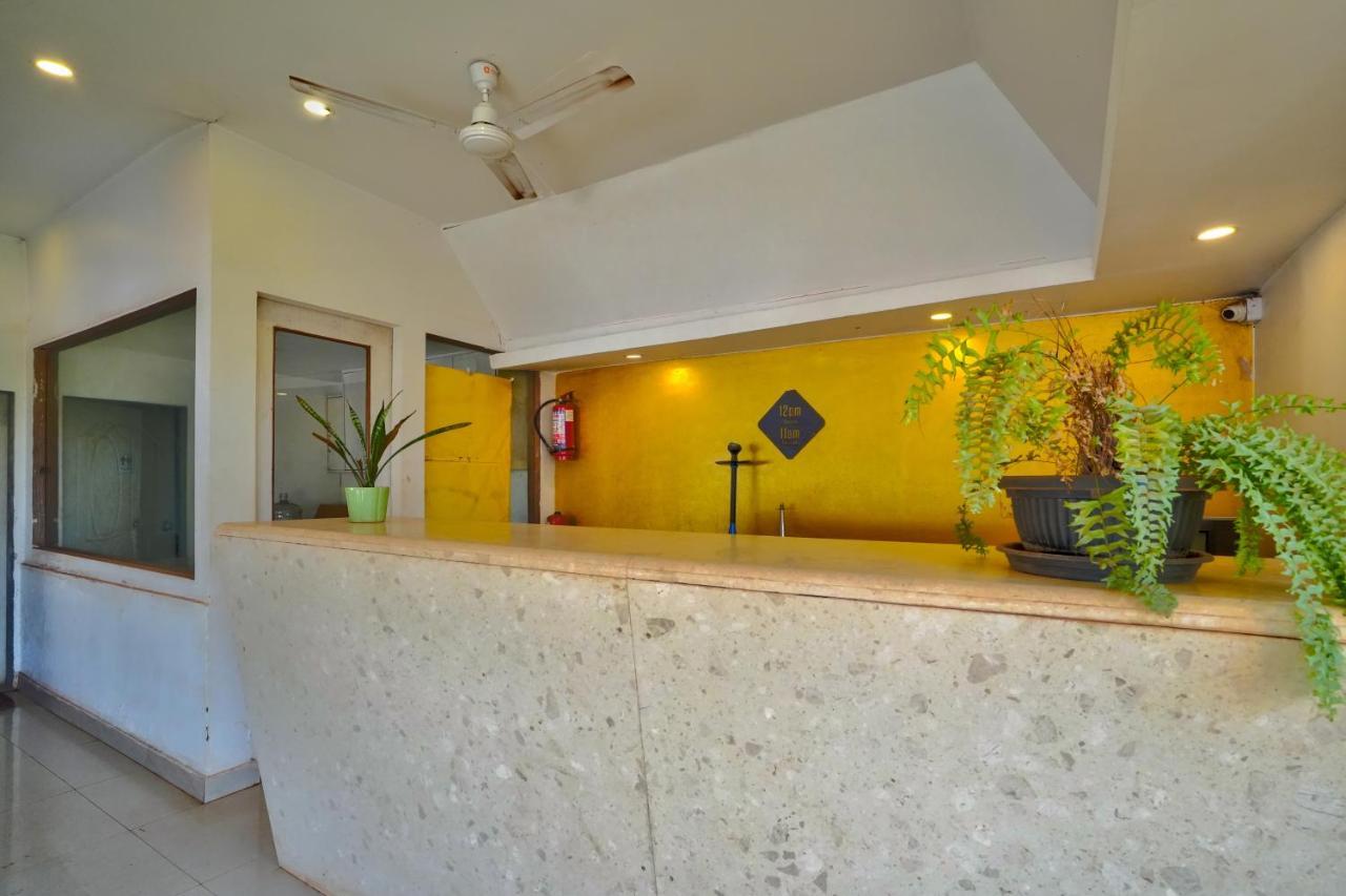 Morjim Holiday Beach Resort ภายนอก รูปภาพ