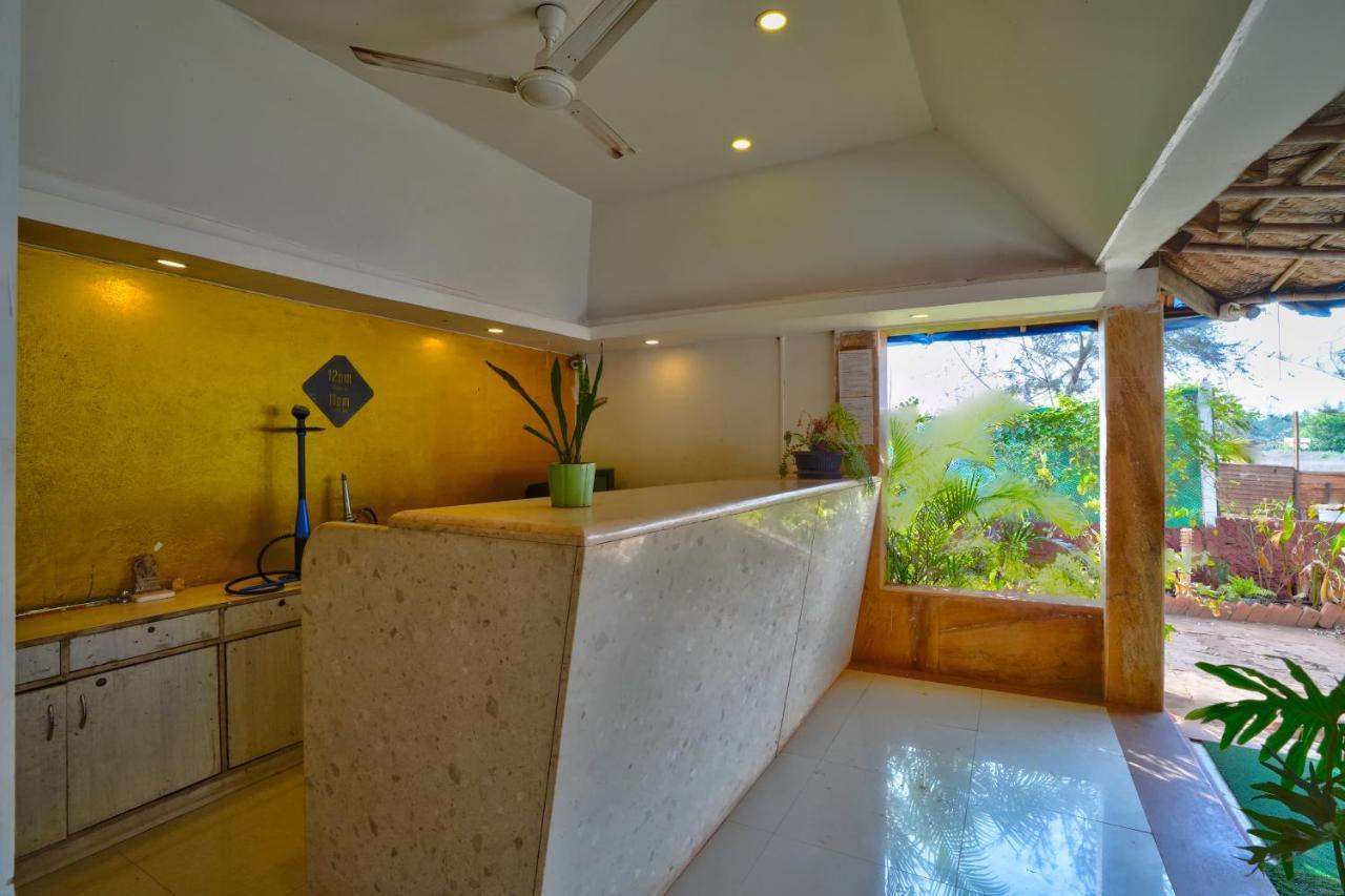 Morjim Holiday Beach Resort ภายนอก รูปภาพ
